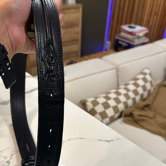 Ariat Black Leather Belt with Silver Buckle - Picture 5 of 15